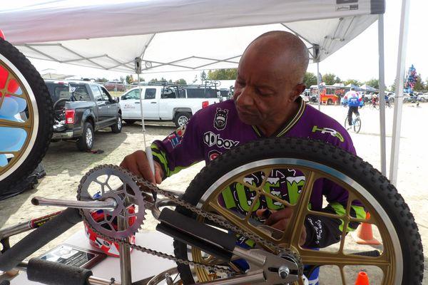 FRESNO FLASH AKA STANLEY ROBINSON BMX HALL OF FAMER SIGNING AN OLD SCHOOL MONGOOSE PHOTO BY GENO T MANTECA CA 2024