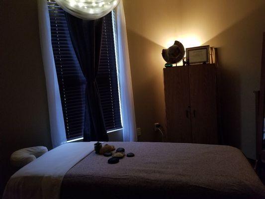 This is the treatment room that is the heart of Knot Work Massage Therapy.