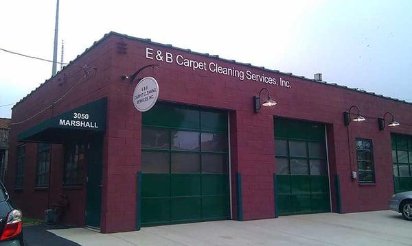 E & B Carpet Cleaning