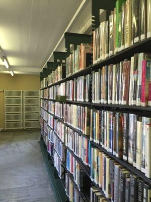 Whitinsville Social Library