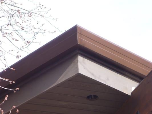 Our contemporary "Fascia profile" gutter