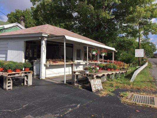 Barbagallos Farm Stand