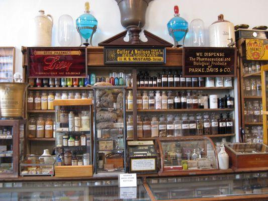 Crispin's Drugstore Museum