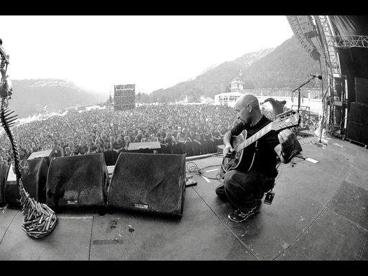 Tuning up in Interlachen, Switzerland, 2017. photo by Harry Reese