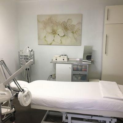 Service Room for Facials, Body Waxing & Eyelash Extensions