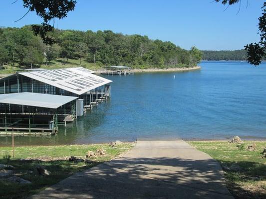 Lunker Landing Resort on beautiful Table Rock Lake Where memories are made!