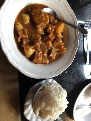 Masaman curry with fried tofu