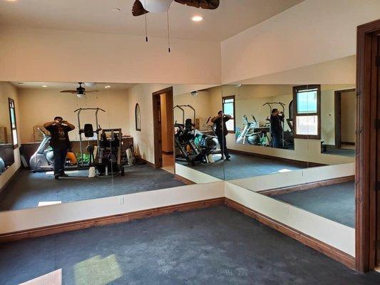 Home Gym Mirror Glass Installation