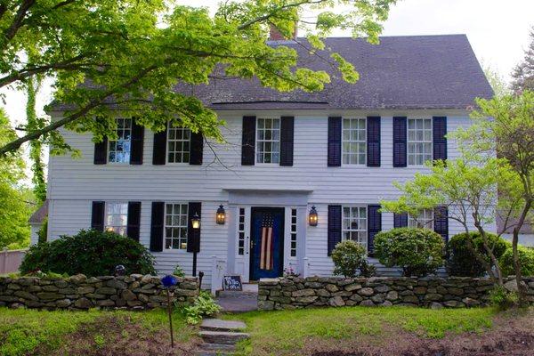 Isaac Sargeant House c. 1734 is now Spring Hill Inn