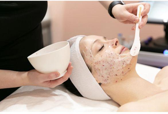 HYDRATION FACIAL