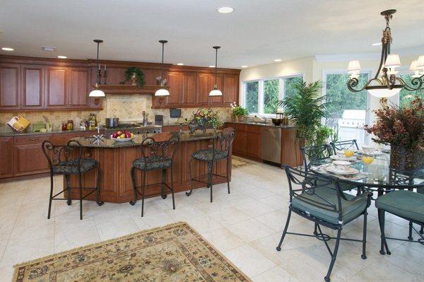 This traditional kitchen embraces warmth and style.