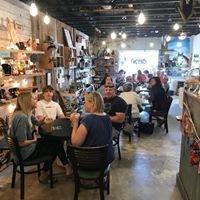 Lunch Crowd at Hickory Trading and The Hitching Post.