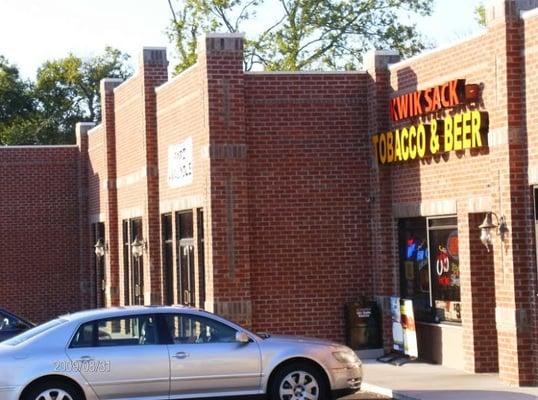 Hermitage TN retail store building with brick parapets