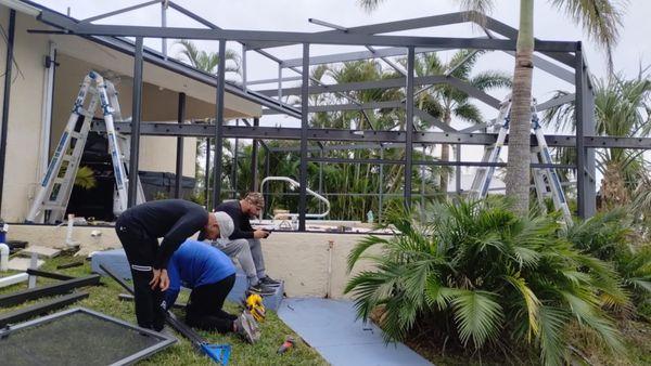 Pool Cage Painting service and pool enclosure restoration in Florida