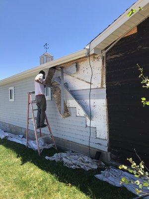 Custom siding installed on barn.