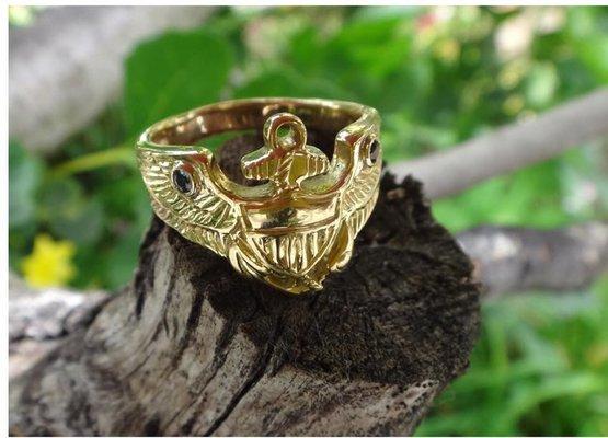 We honor & serve our military.  Military discounts.  Naval & Marine Aviator wings customized gold ring by jeweler, Alvaro Coronado.