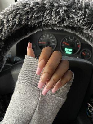 nails