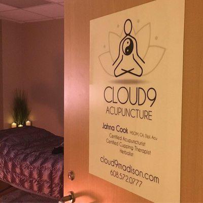 Enter Cloud 9 Acupuncture