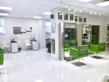 OMm Salon and Spa