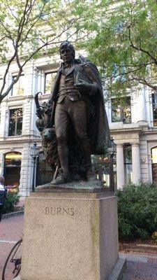 Robert Burns Statue