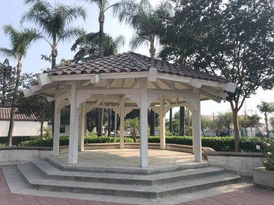 Won't you dance with me under this gazebo?