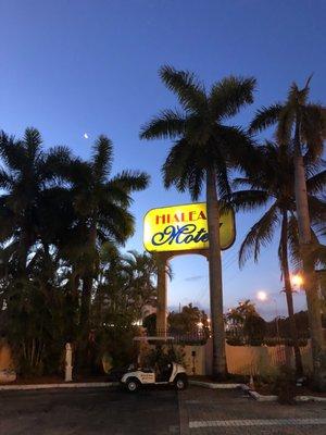 Beautiful sunrise @ Hialeah Motel, Southeast Hialeah