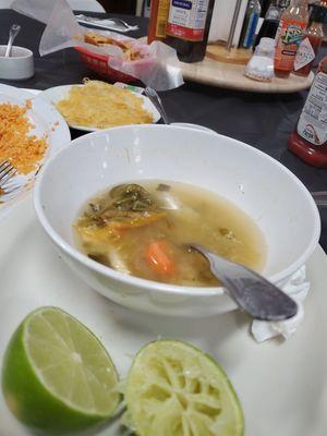 Sopa de pollo