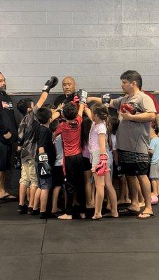 Kids boxing class