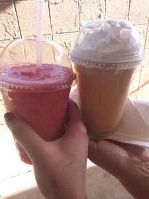 I had the slushy watermelon with coco and strawberry i fogot what my mom had but we love it highly recommend