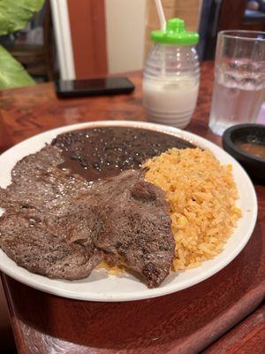 Rice and beans with meat