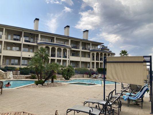 Main swimming pool area (lake Travis is immediately on the right edge of this pic