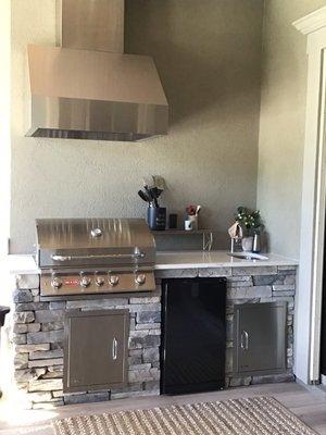 Outdoor kitchen