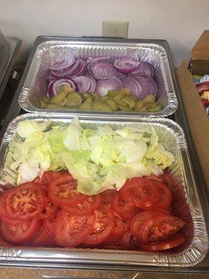 "Fresh Sides" Lettuce, Tomatoes, Onions, Pickles...