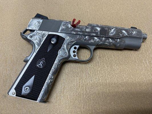 HAND ENGRAVED SPRINGFIELD 1911 - 45 ACP