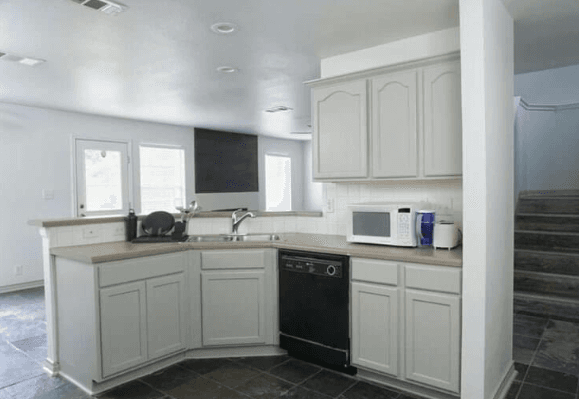 Revitalize your cabinets and give your space a new lease on life with our painting services.