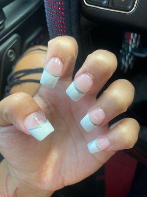 V Nails