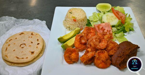 Shrimp l with beans and tortillas