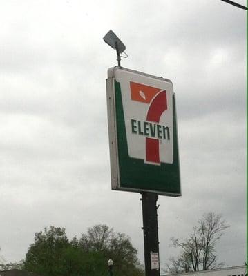 Valparaiso 7-Eleven Sign