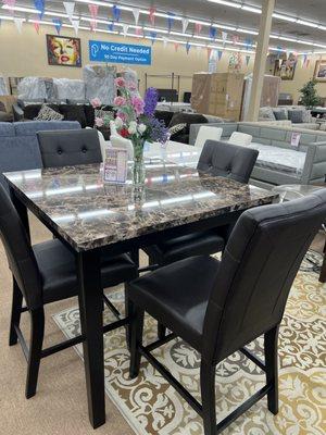 DINING SET