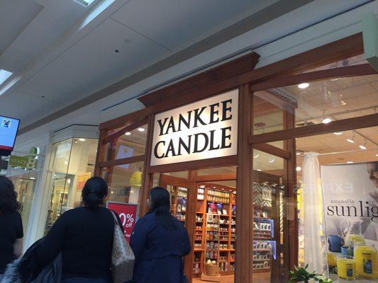 Marlborough Yankee Candle--Solomon Pond Mall: 601 Donald Lynch Boulevard, Marlborough, MA Storefront