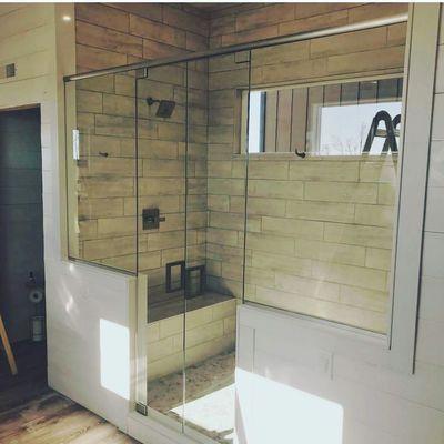 Double shower doors