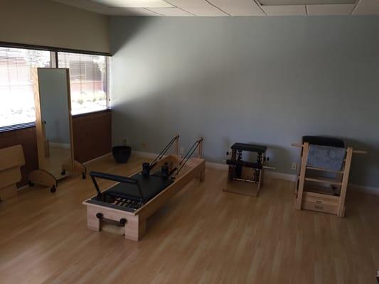 Full repertoire of Pilates equipment