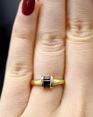 Baguette Sapphire Ring in Yellow Gold