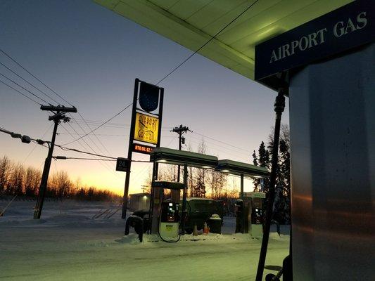 Airport Gas & Oil