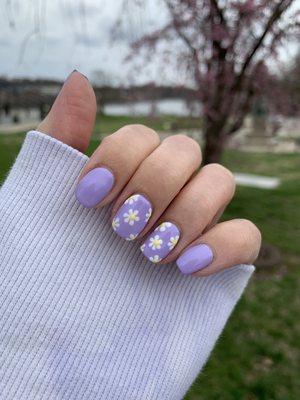 Daisy Nail Art