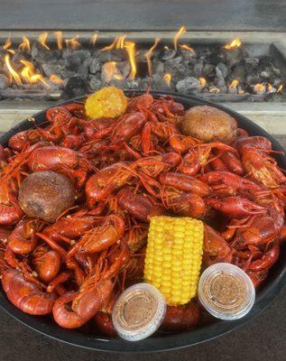 5lbs of Crawfish served with 2 corns & 2 potato