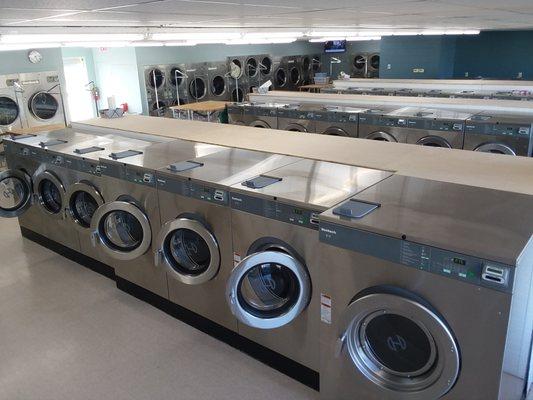 Nov. 2017 all new washers! Extra Large 8 load, 6 load, 4 load, 2 load!