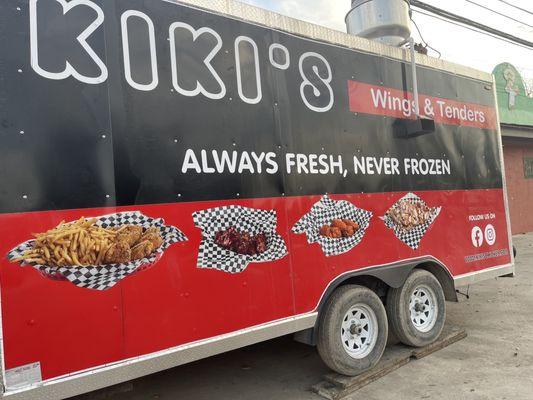 Look for the food trailer on the side of the road! Located right next to the Valero gas station.