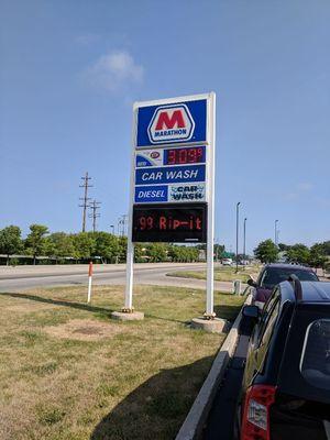 Conveniently located gas station