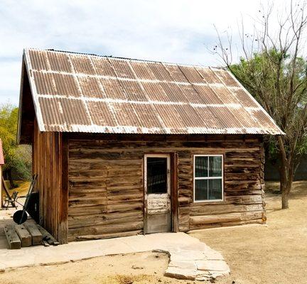 Gilbert Cabin Dismantle